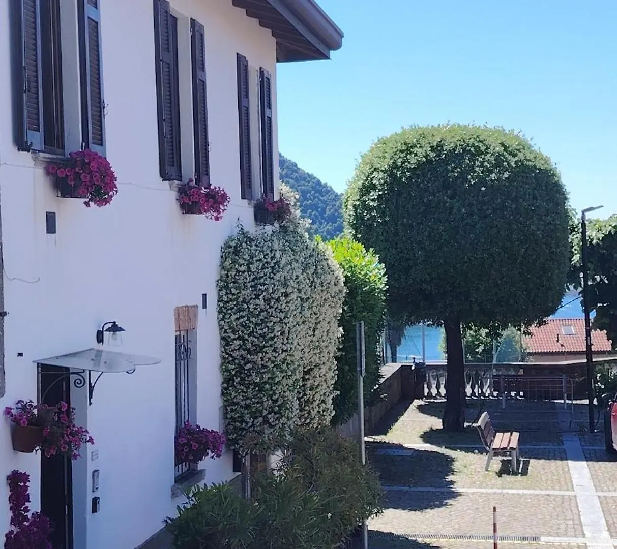 Villa In Piazzetta - Cernobbio 0*,