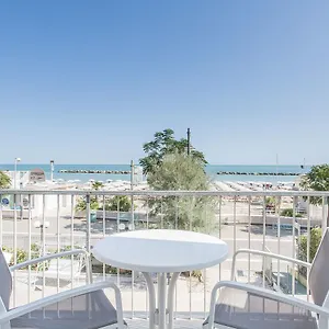 hotel-delle-nazioni-bellaria-igea-marina.emilia-romagnahotels.net/